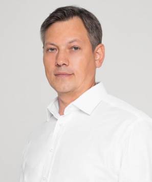 Клетчиков Максим Юрьевич - врач невролог